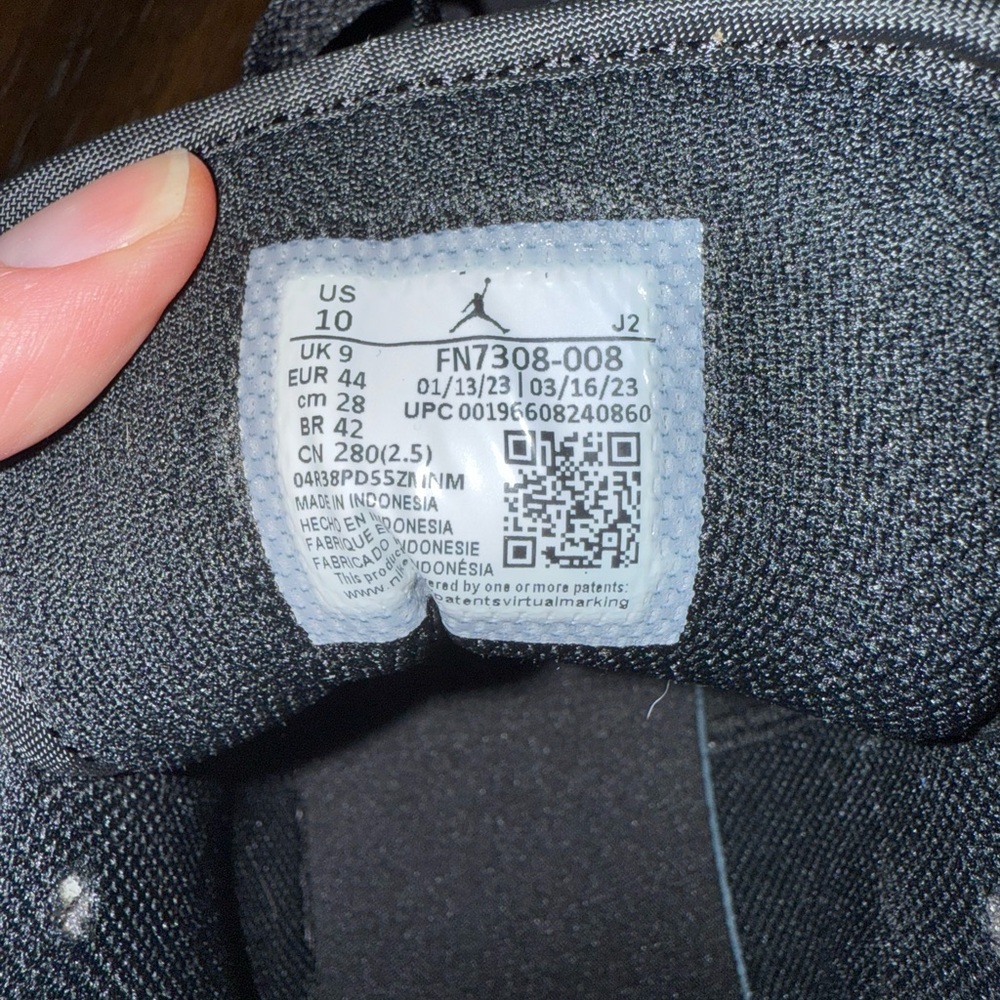 Men’s Air Jordan 1 Lows - Picture 5 of 7